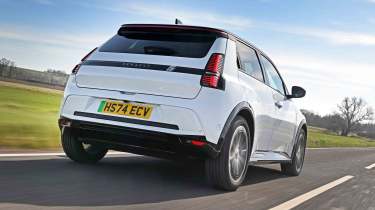 Renault 5 - rear tracking